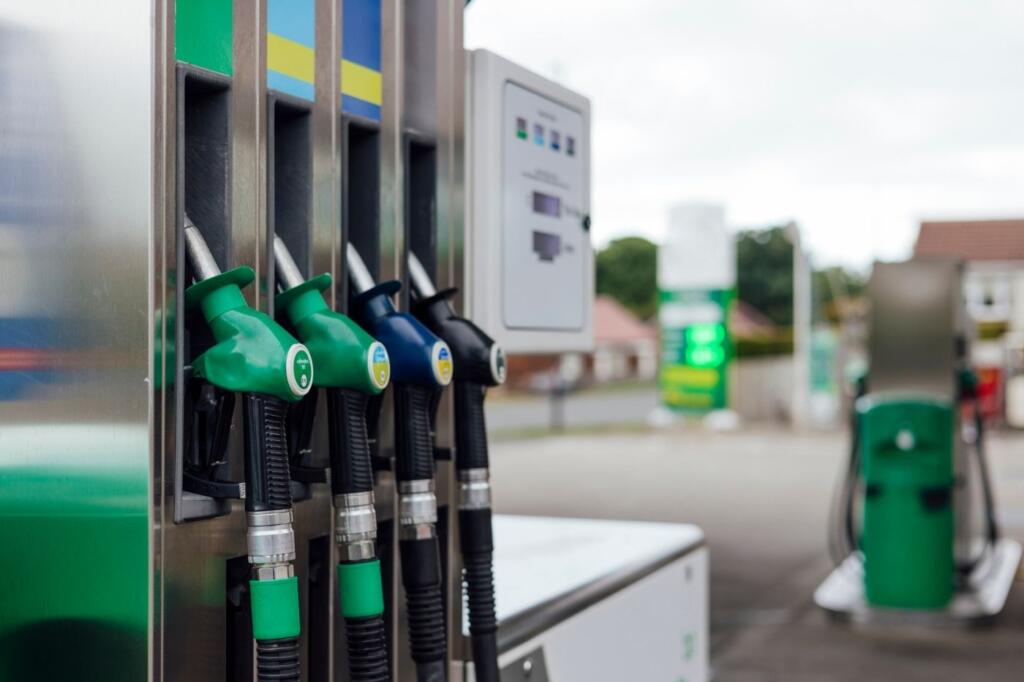 MOTORİNE BEKLEMEDİK ZAM